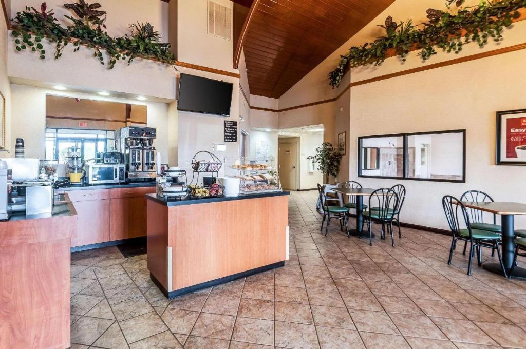فندق إيكونو لودج إن آند سويتس Middletown المظهر الخارجي الصورة